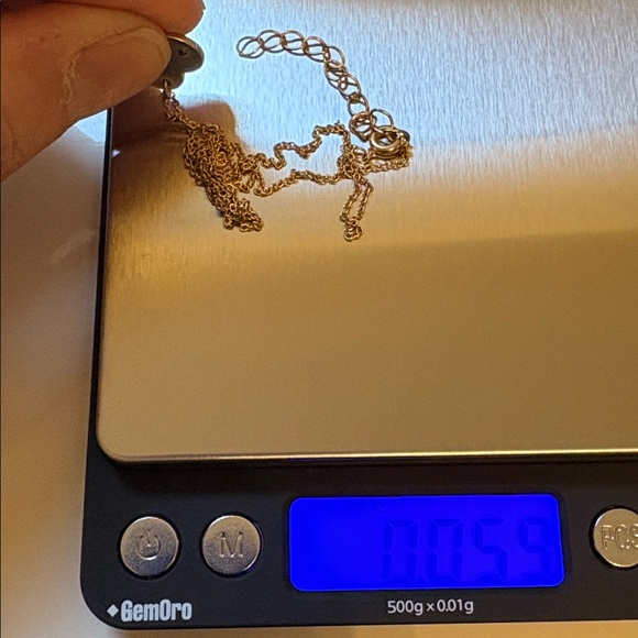 💖 Gold Heart Pendant Necklace w white sapphire stone. - Picture 7 of 8